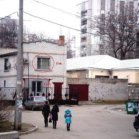 2 Комнаты 4 Дивана Чкалова-Садовая "Сити Центр" 2 Этаж Wi-Fi 2 Этажный Отдельный Дом Mykolajiw Exterior foto